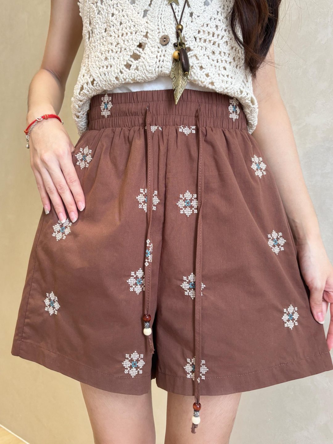 工艺休闲抽绳短裤