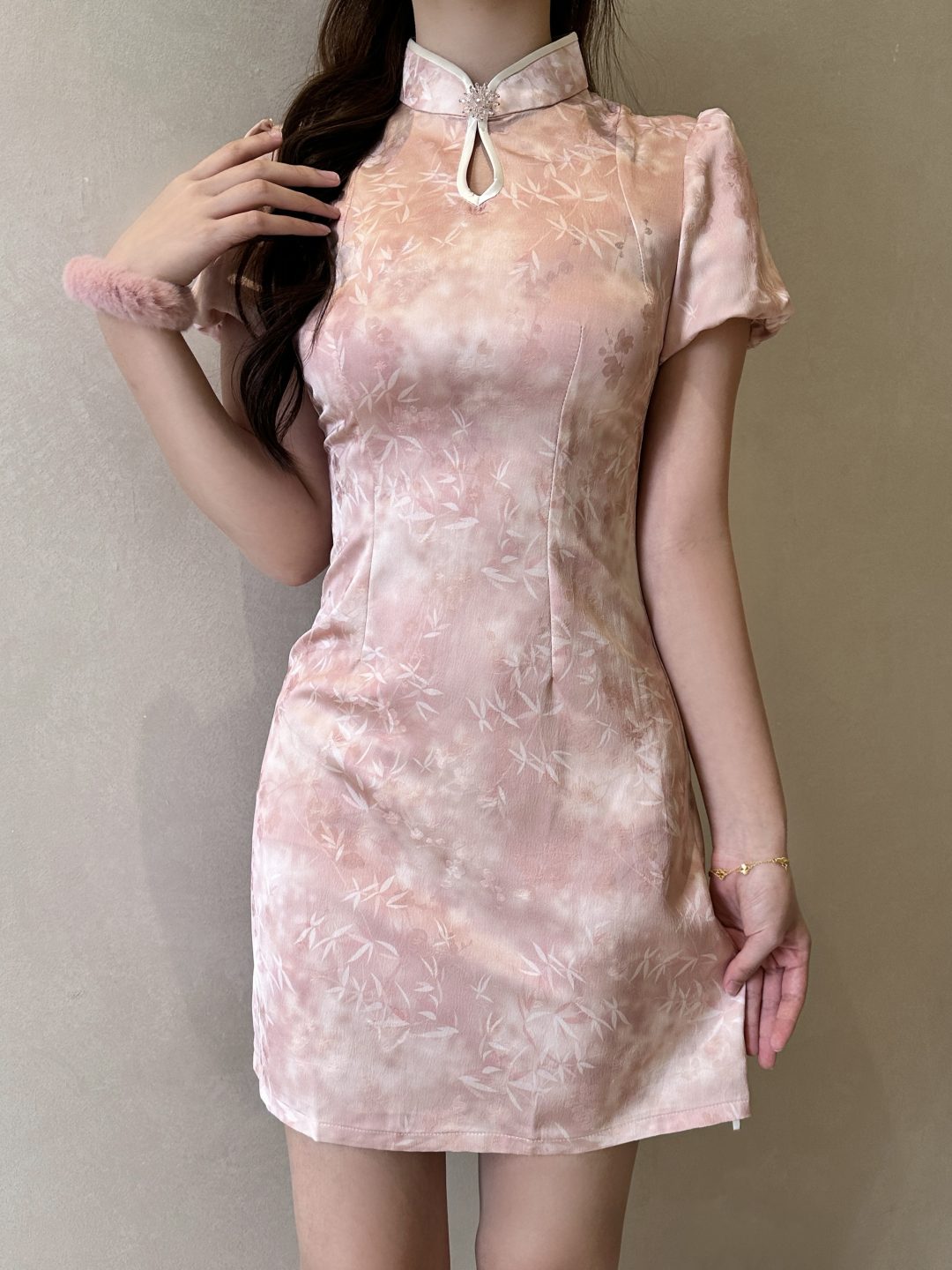 新中式提花泡泡袖旗袍