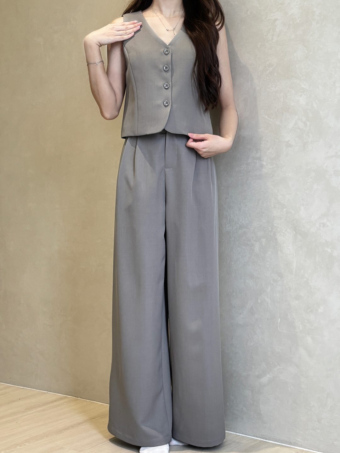 老钱风短款马甲+阔腿裤套装